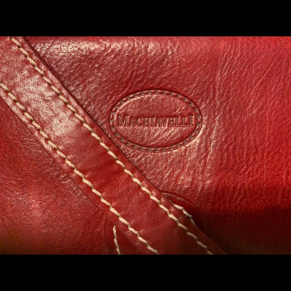 Beautiful business leather tote. - Picture 4 of 11